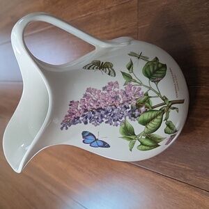 PORTMEIRION BOTANIC GARDEN PITCHER LILAC BUTTERFLY DESIGN SYRINGA VULGARIS